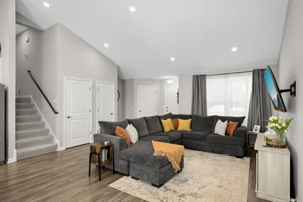 $495,000 | 1515 Raymond Drive, Waconia, MN 55387