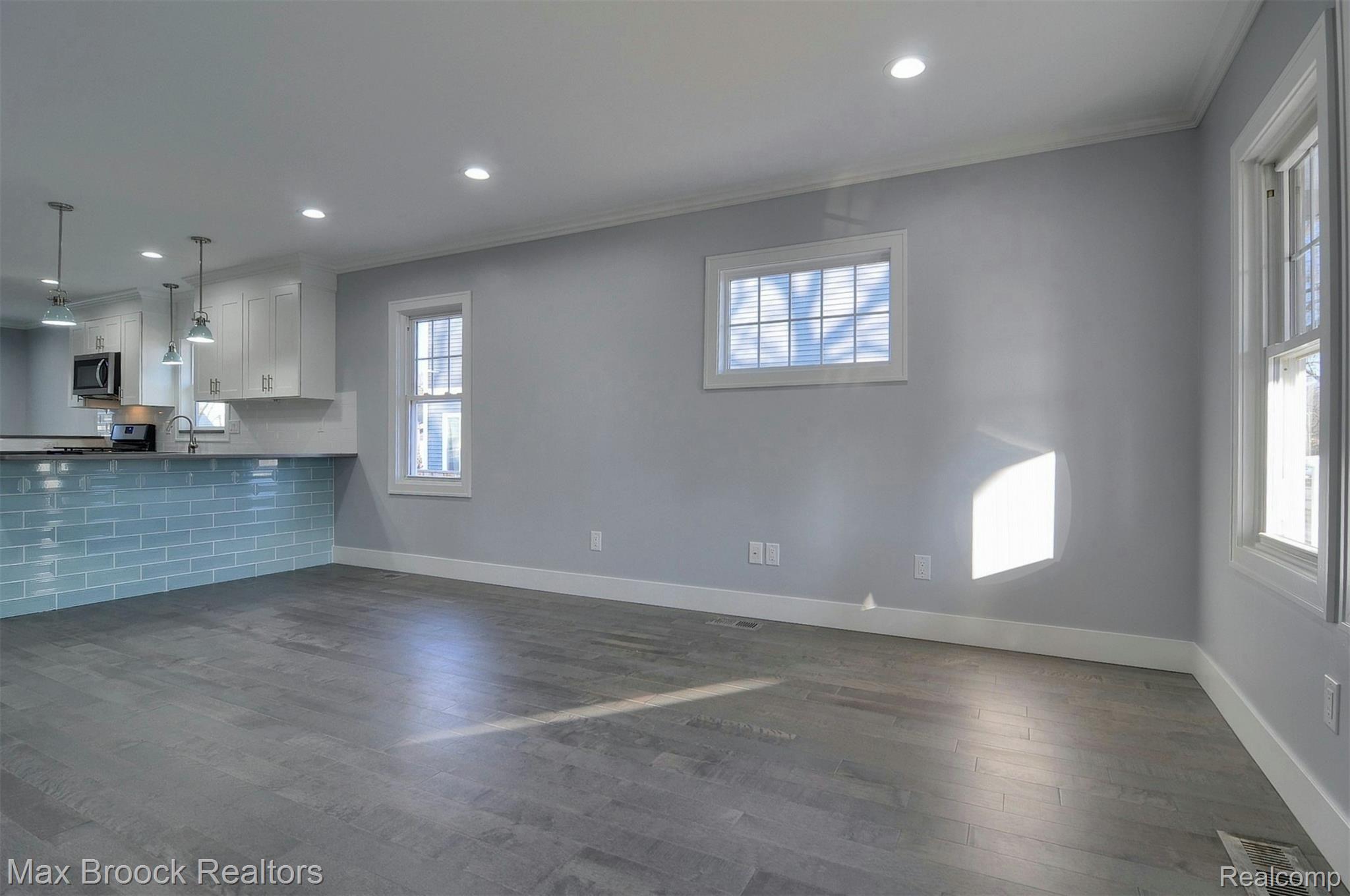 3259 Cumberland Road Berkley, MI 48072 - Photo 6 of 30 Living-Room-2nd-View.jpg