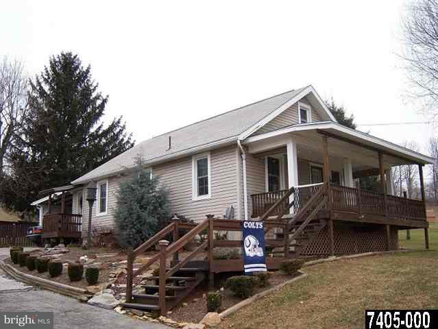 8976 Orchard Road Spring Grove, PA 17362 - Photo 2 of 19