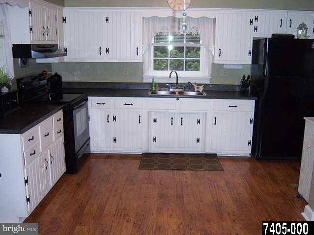 8976 Orchard Road Spring Grove, PA 17362 - Photo 6 of 19