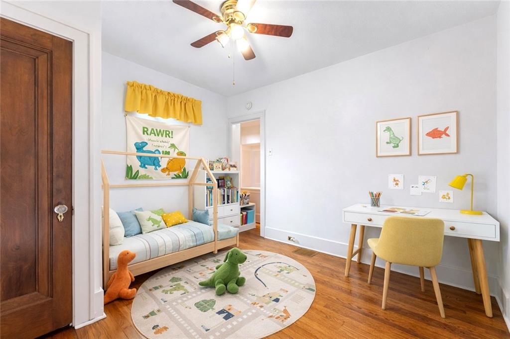 201 4th Street Beaver, PA 15009 - Photo 26 of 50 a living room with furniture and wooden floor
