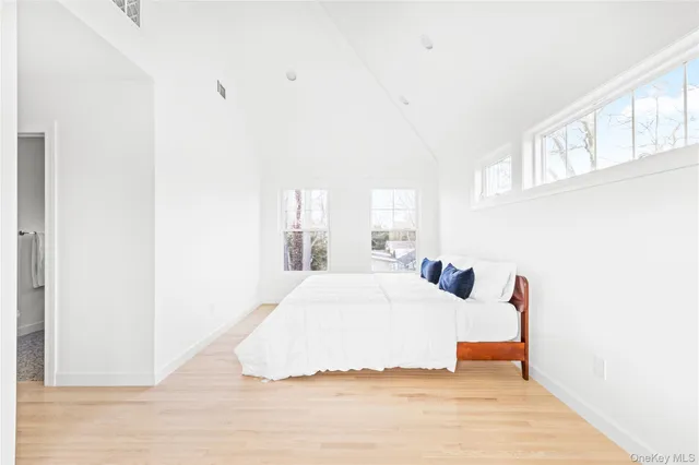 $20,000 | 21 North Howells Point Road, Bellport, NY 11713