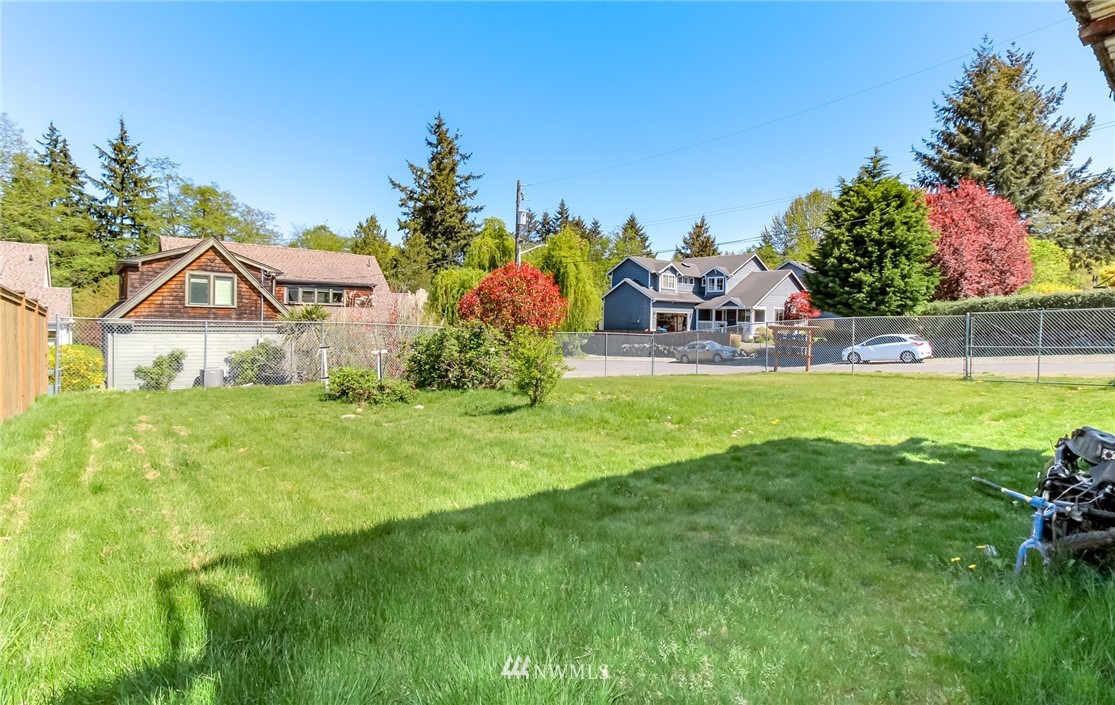 3902 Southwest 97th Street Seattle, WA 98136 - Photo 3 of 16 Gallery Image 3