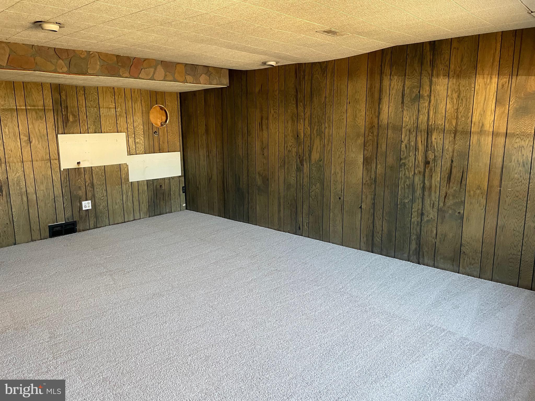 816 Densmore Road Philadelphia, PA 19116 - Photo 6 of 18 Gallery Image 6