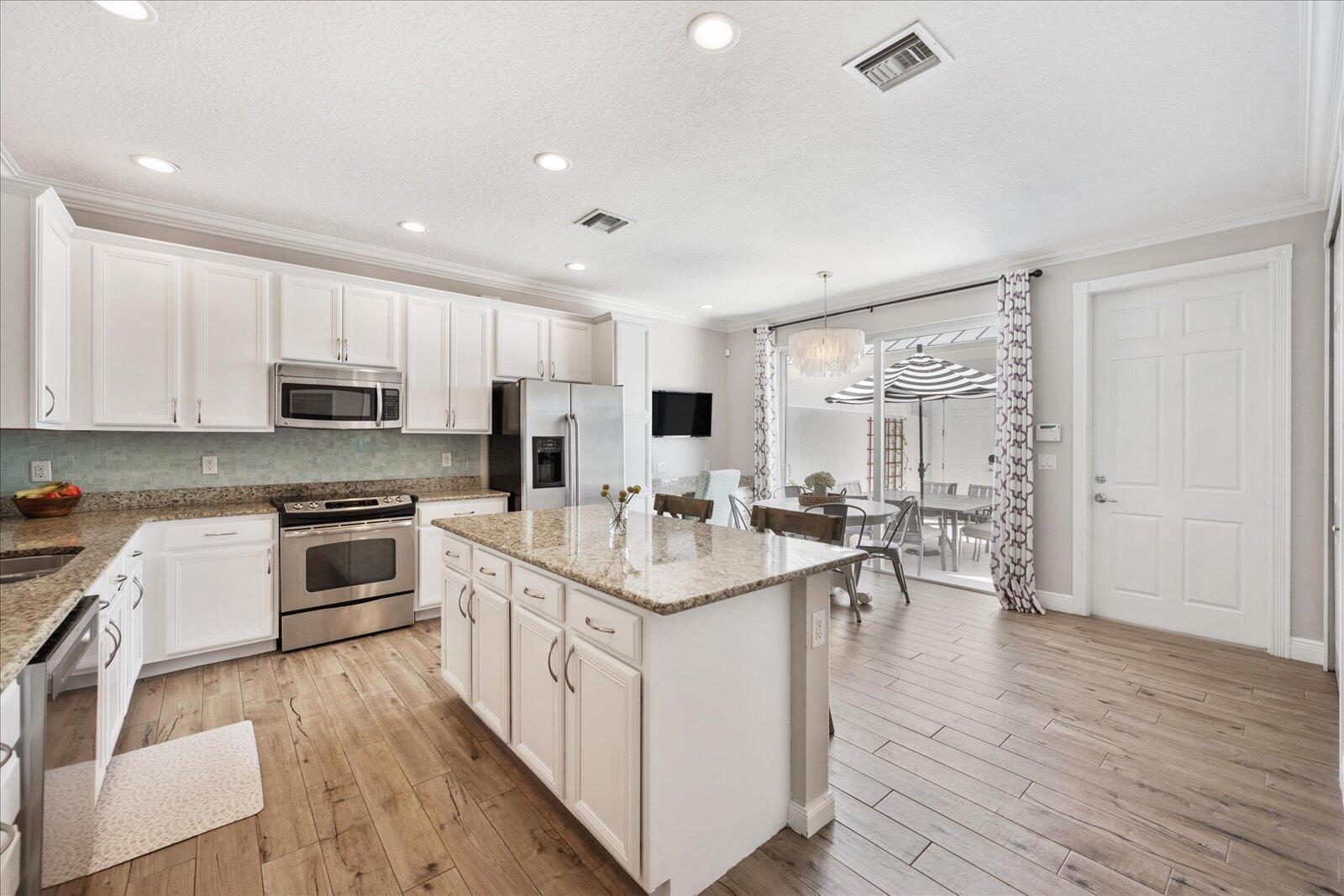 1379 Ramsey Way Jupiter, FL 33458 - Photo 15 of 40 15-DSC_3924