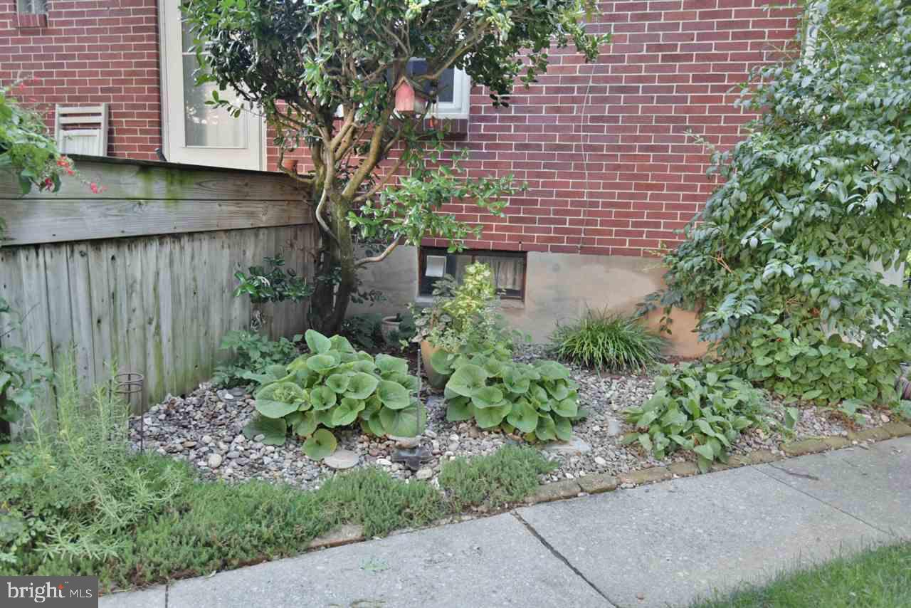 39 Campbelltown Road Palmyra, PA 17078 - Photo 4 of 8 Gallery Image 4