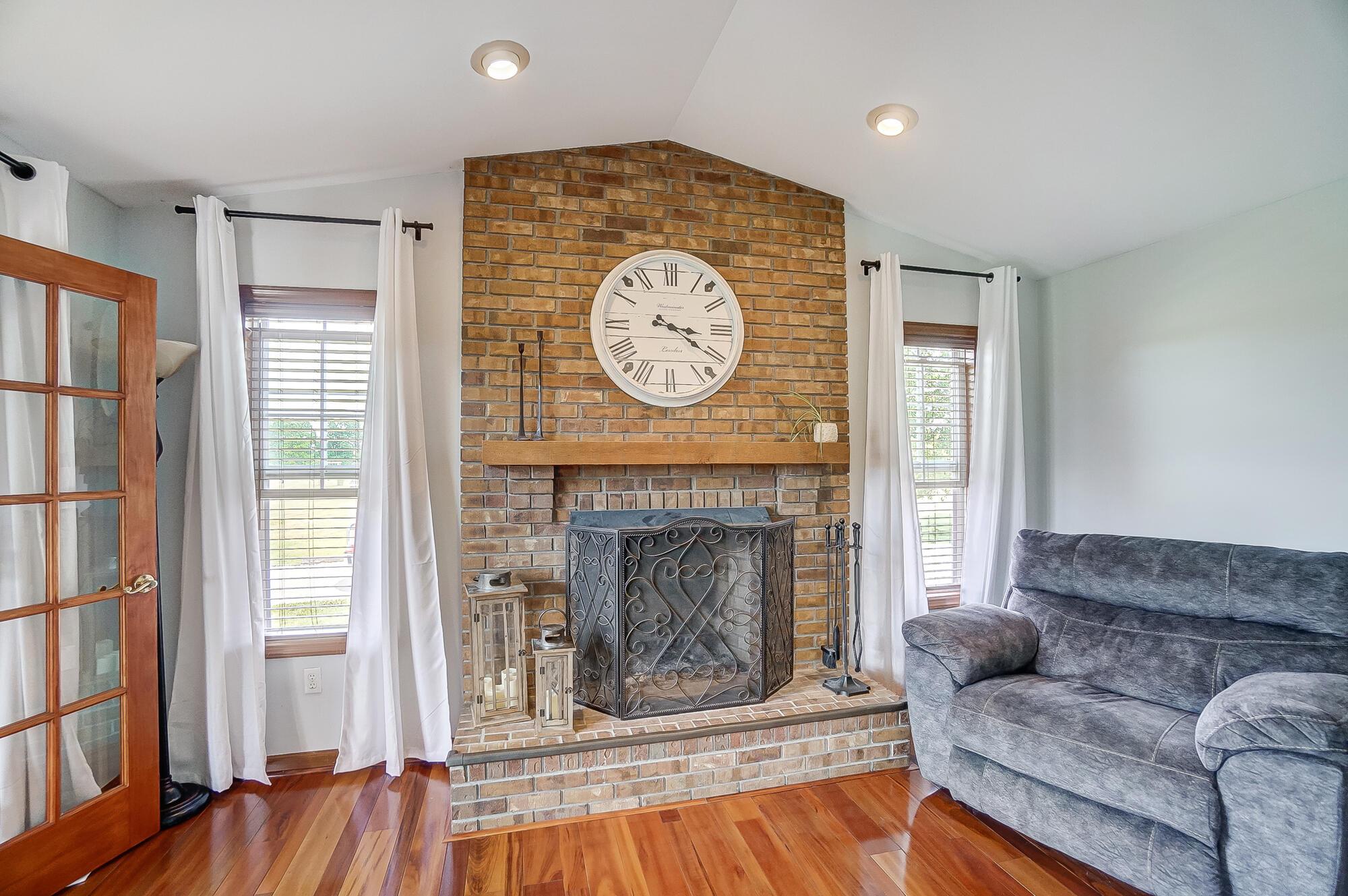 1880 Walker Road Hilliard, OH 43026 - Photo 11 of 46 Fireplace
