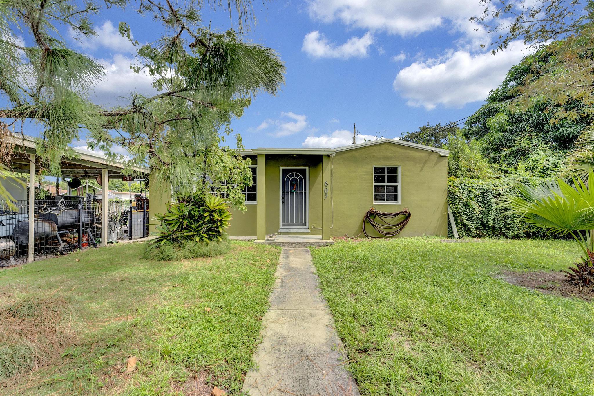 607 Aspen Road West Palm Beach, FL 33409 - Photo 23 of 30 _WAL2175