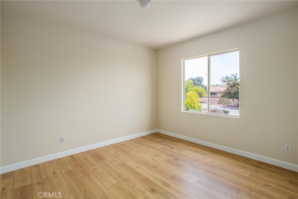 19429 Norwich Drive Riverside, CA 92508 - Photo 33 of 45 an empty room with window