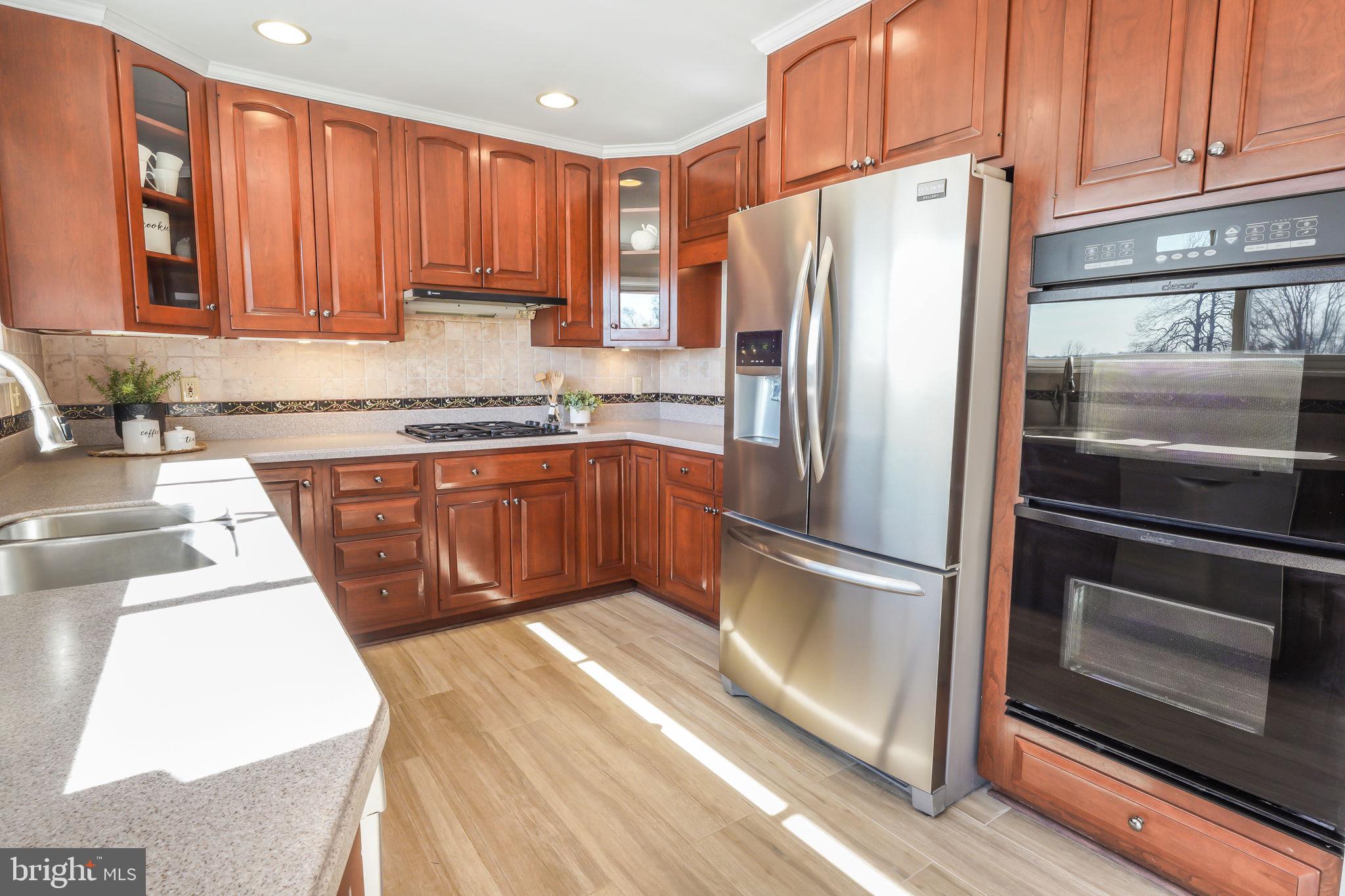 6239 Beverleys Mill Road Broad Run, VA 20137 - Photo 20 of 70 kitchen