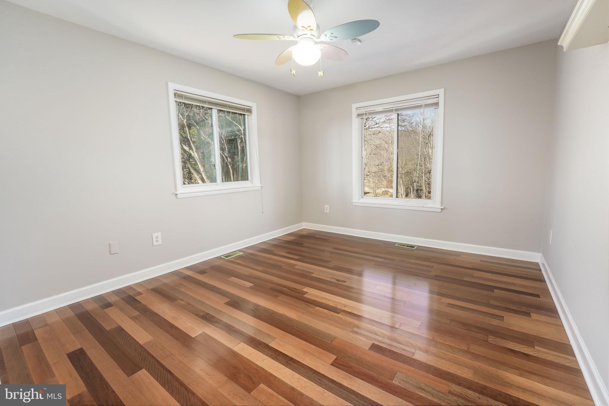 6239 Beverleys Mill Road Broad Run, VA 20137 - Photo 26 of 70 front bedroom
