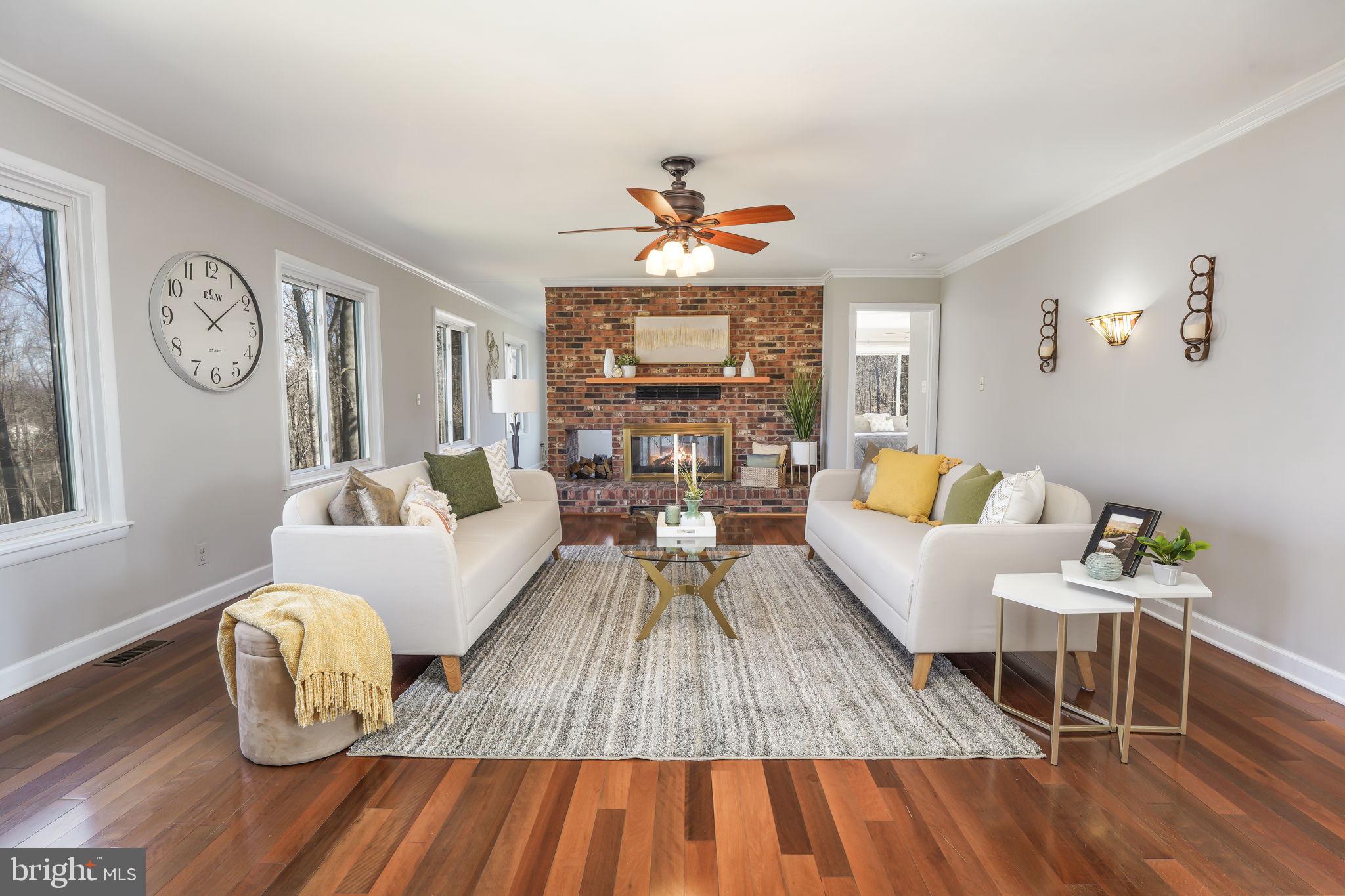 6239 Beverleys Mill Road Broad Run, VA 20137 - Photo 4 of 70 open living room upstairs