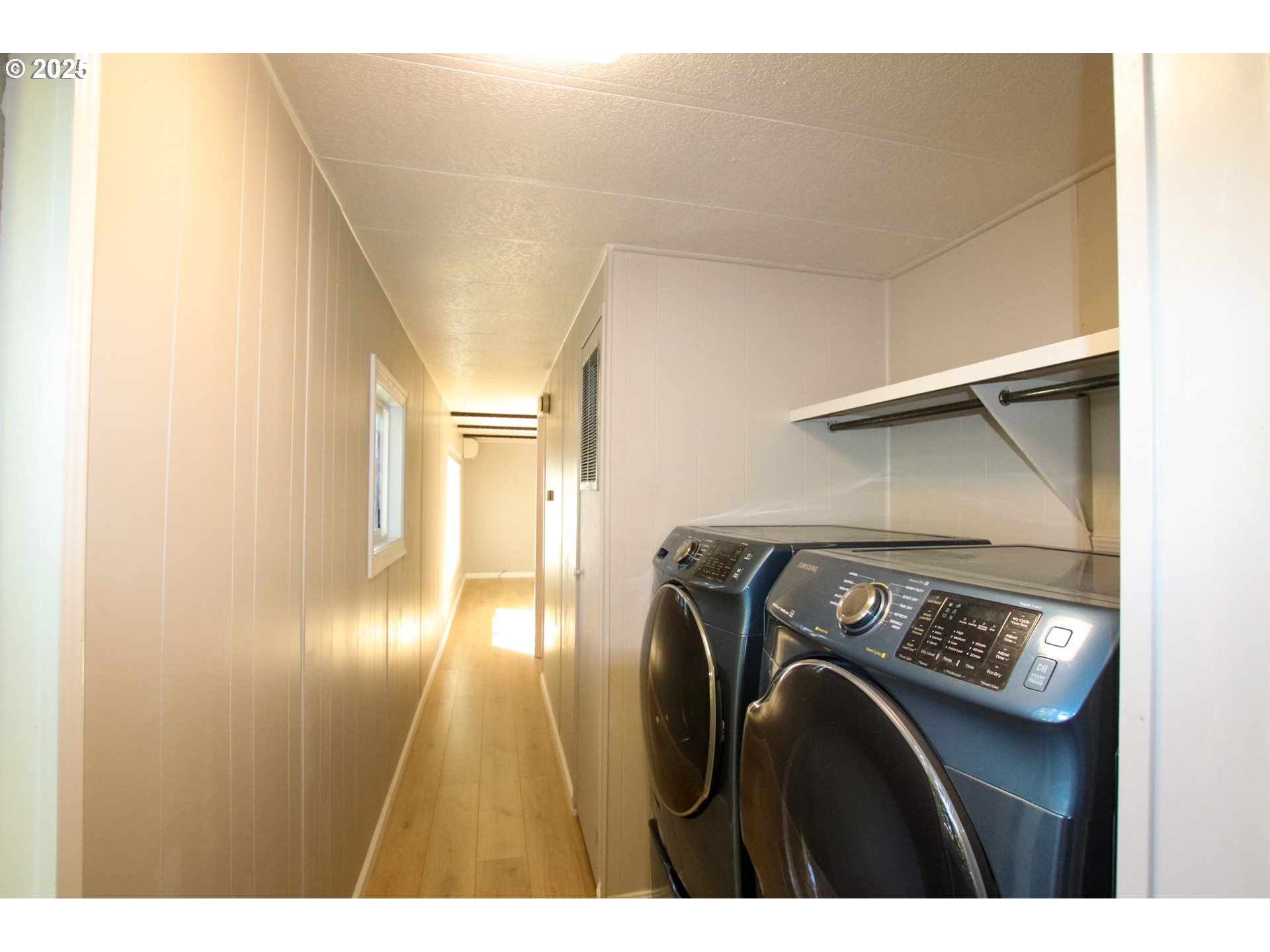 1600 Rhododendron Drive, Unit 279 Florence, OR 97439 - Photo 22 of 30 a utility room with closet