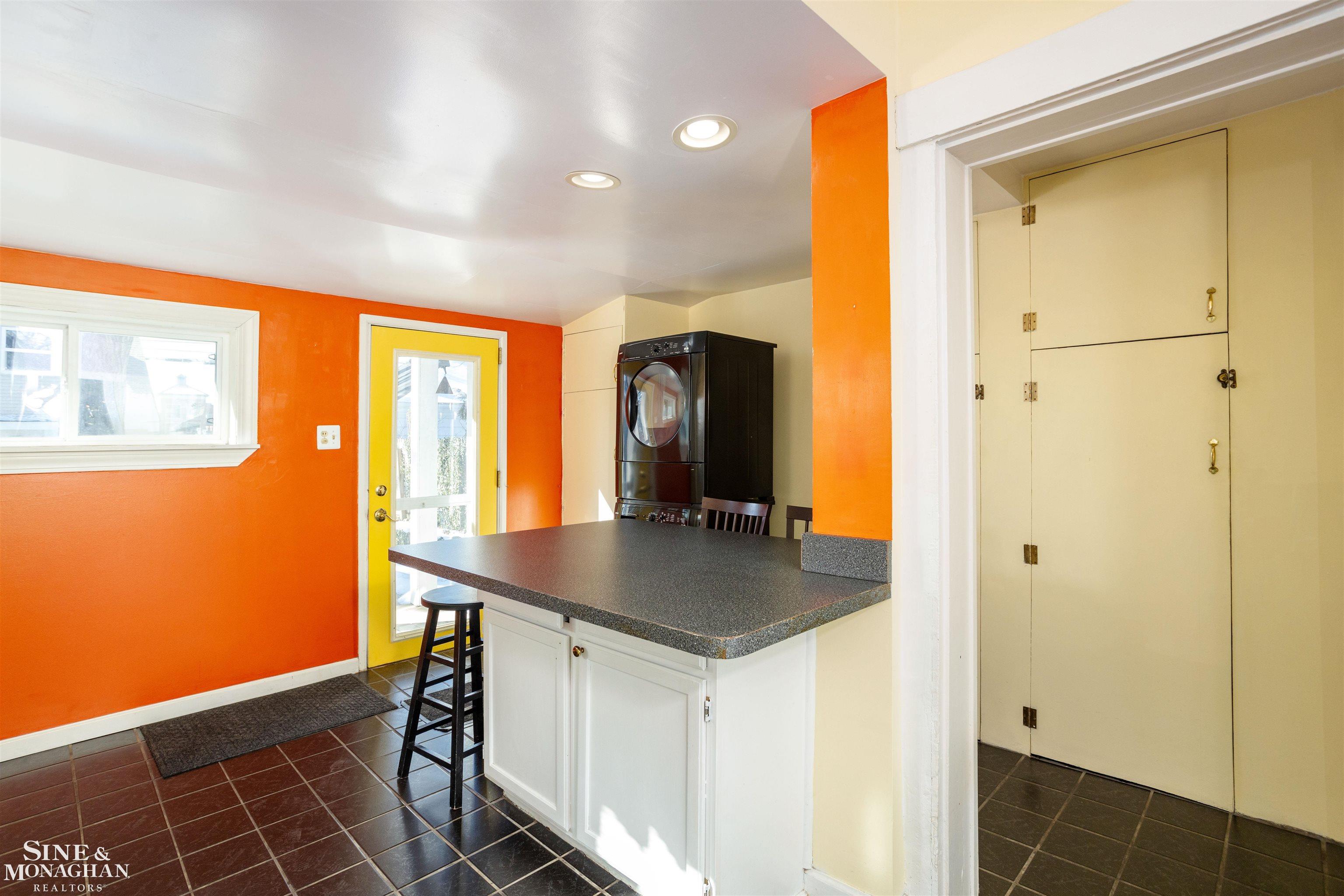 589 Neff Road Grosse Pointe, MI 48230 - Photo 14 of 34