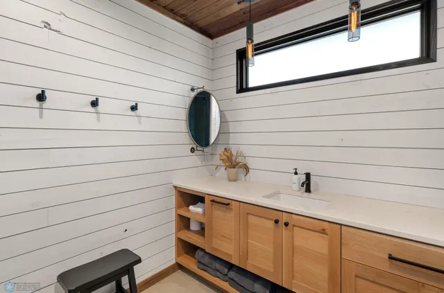 $1,700,000 | 21574 State 200, Bagley, MN 56621