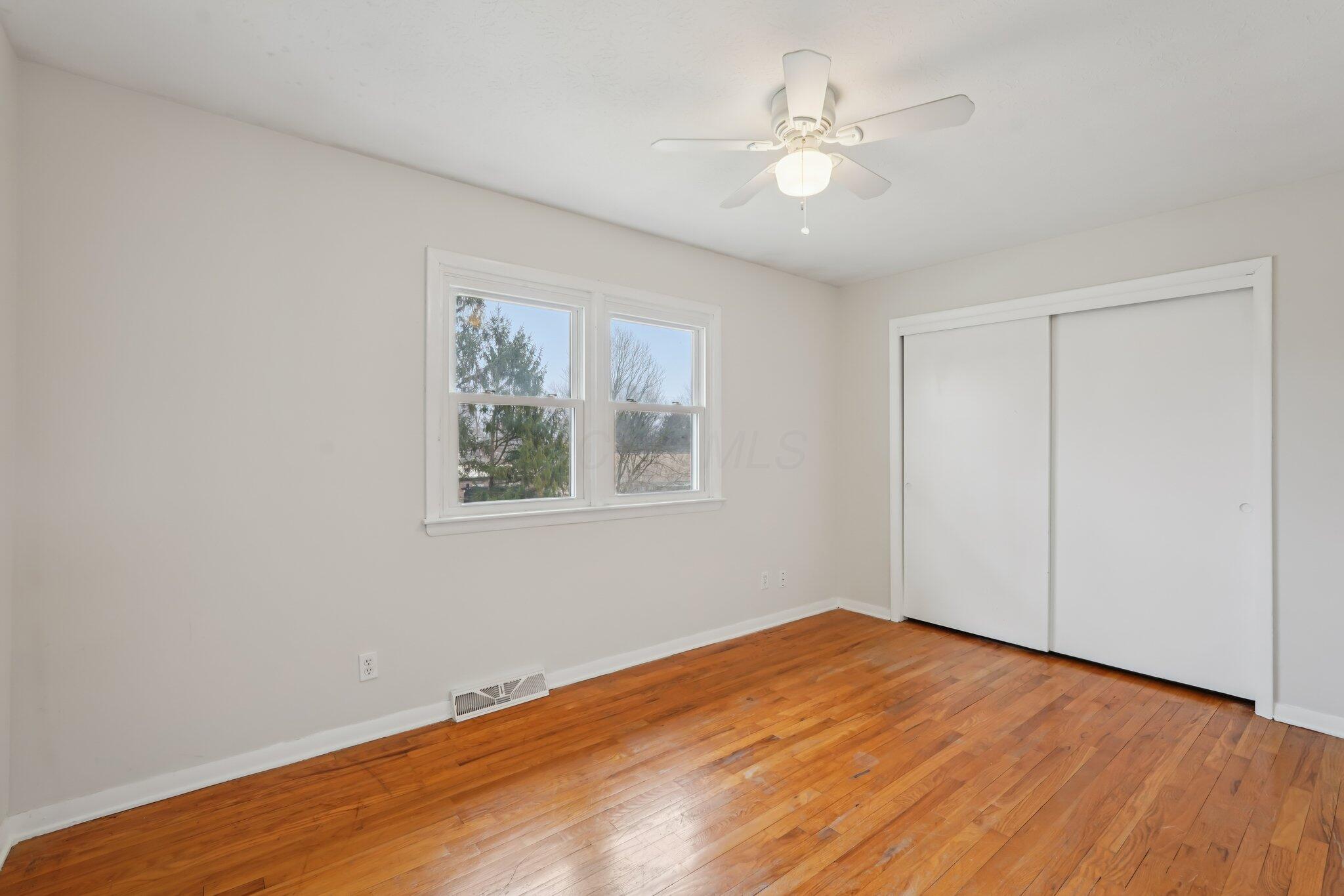 5644 Linworth Road Columbus, OH 43235 - Photo 21 of 31 23-web-or-mls-Linworth Rd-S1702-023