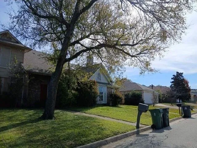 $295,800 | 6611 Olivewood Drive, Arlington, TX 76001