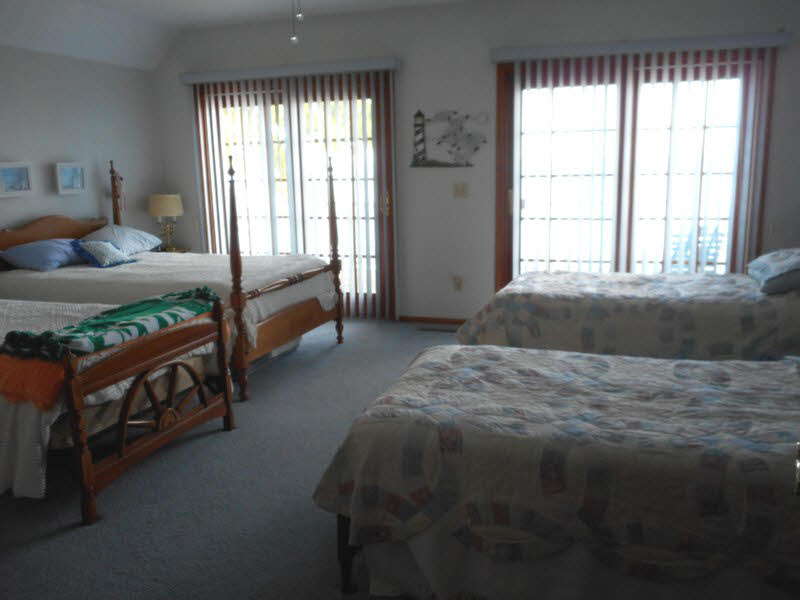1035 Brissette Beach Road Kawkawlin, MI 48631 - Photo 16 of 25 Gallery Image 16