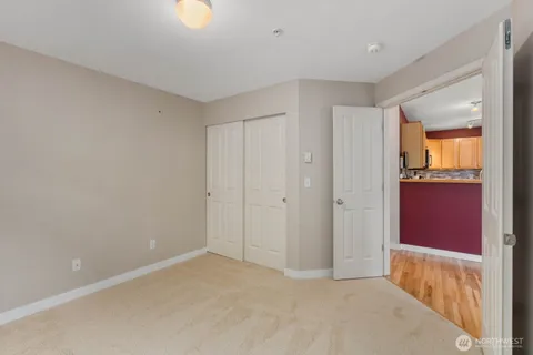 $420,000 | 15325 Southeast 155th Place, Unit V2, Renton, WA 98058