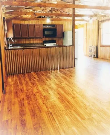 $950 | 20272 Forest Woods Lane, Unit B, Montgomery, TX 77356