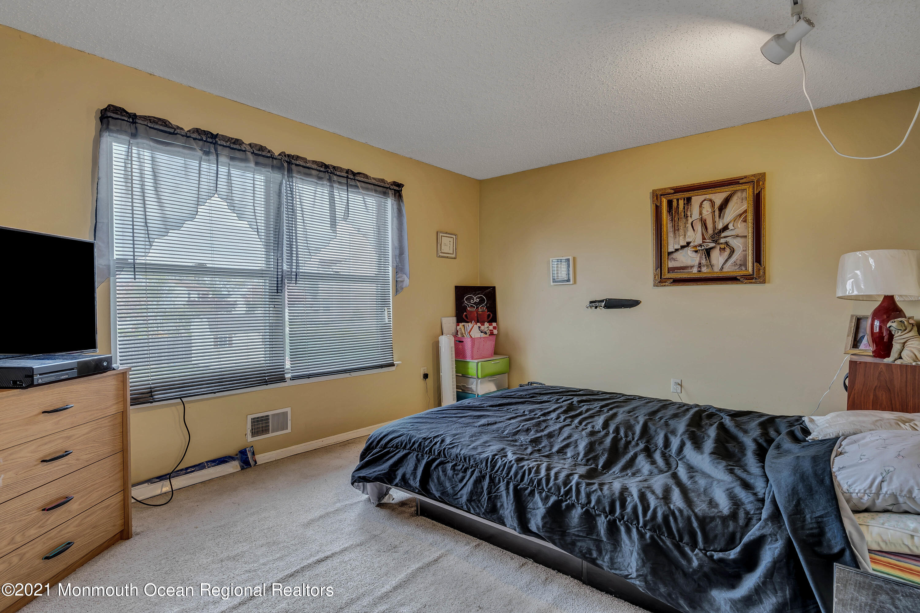 38 Crater Lake Road Howell, NJ 07731 - Photo 20 of 26 Bedroom