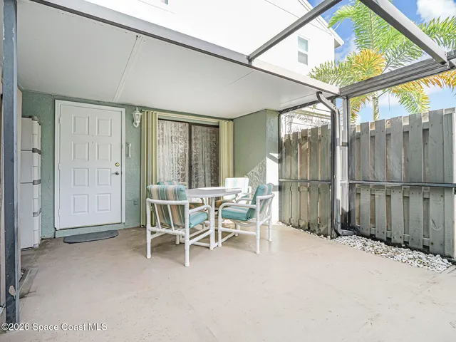 $172,000 | 1198 Breezy Way, Unit 7, Sebastian, FL 32958