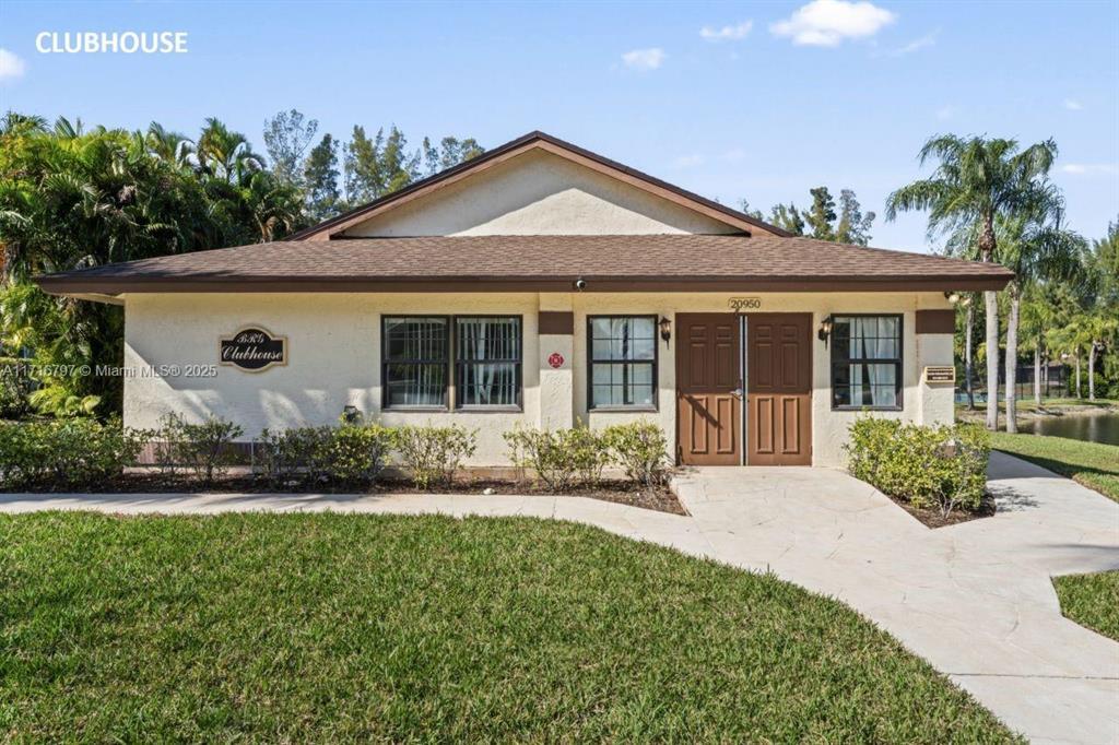 20929 Boca Ridge Drive West Boca Raton, FL 33428 - Photo 10 of 14 GetMedia (10)