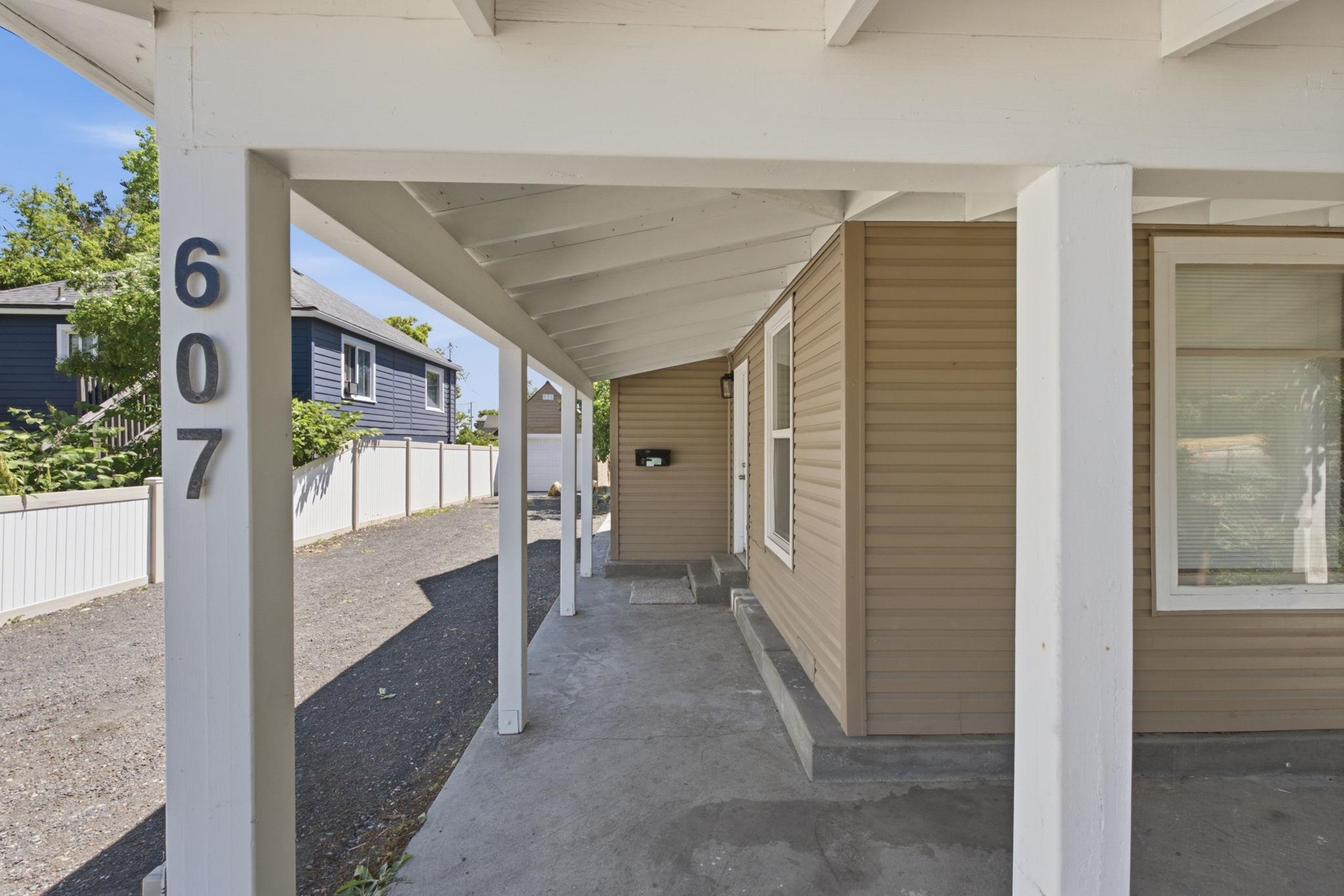 607 South Hatch Street Spokane, WA 99202 - Photo 4 of 22