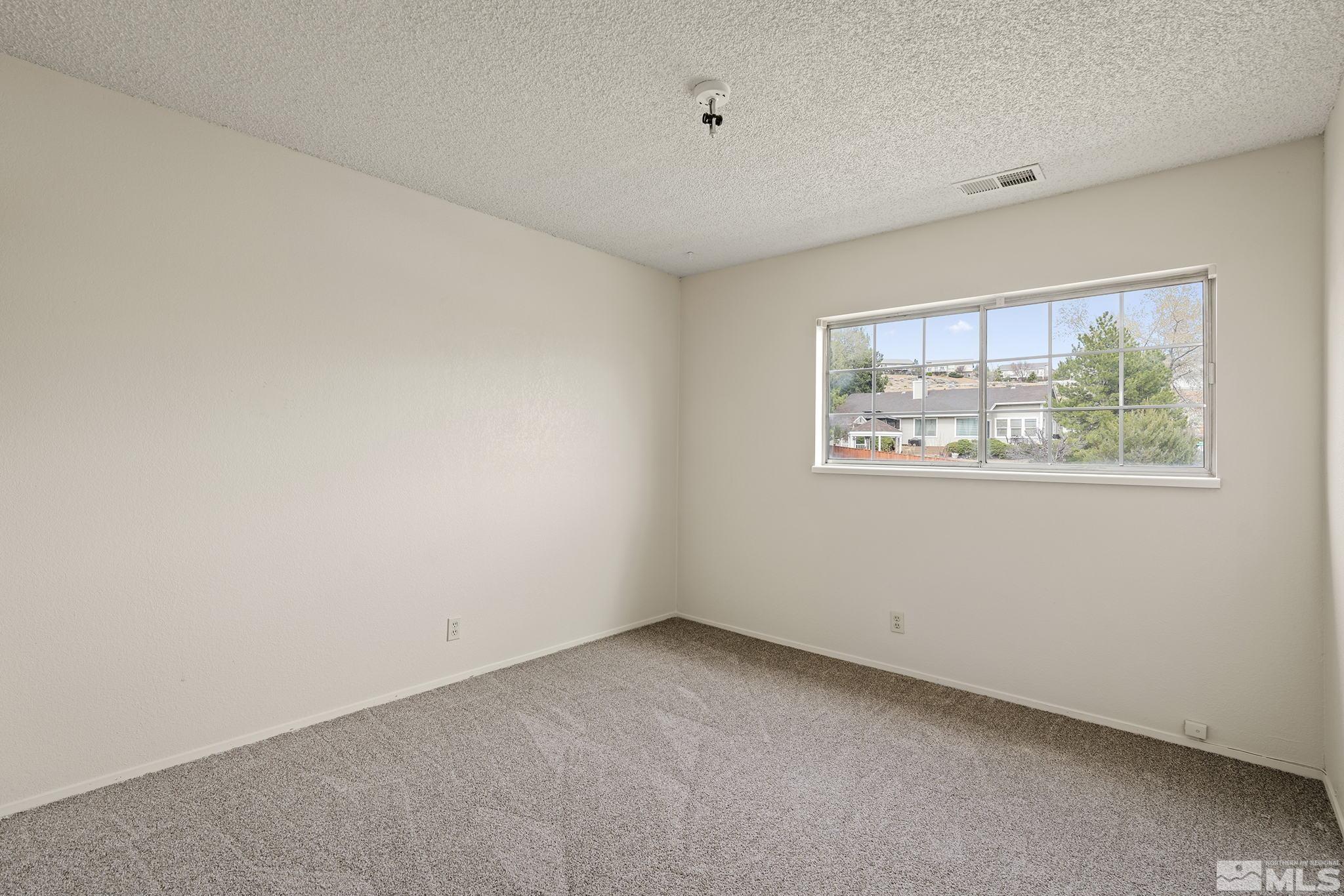3010 Zeus Way Reno, NV 89512 - Photo 14 of 33 Photo 14