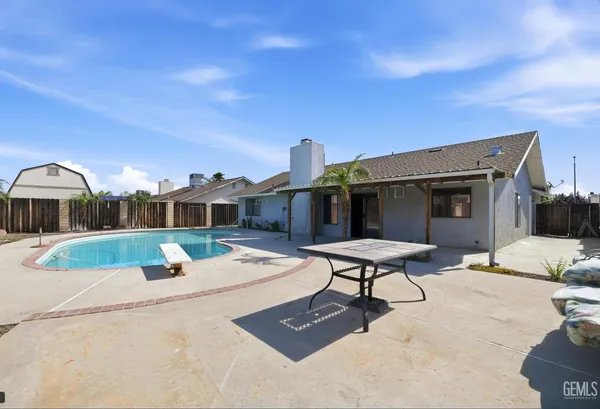 $330,000 | Undisclosed Address, Taft, CA 93268