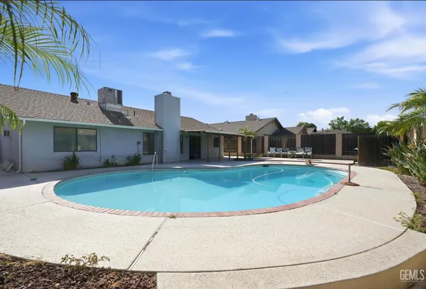 $330,000 | Undisclosed Address, Taft, CA 93268