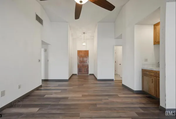 $330,000 | Undisclosed Address, Taft, CA 93268