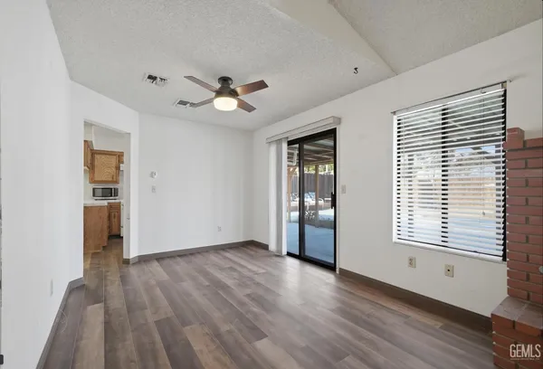 $330,000 | Undisclosed Address, Taft, CA 93268