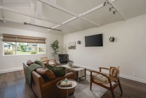 $1,930,000 | 571 Windsor Avenue, Goleta, CA 93117