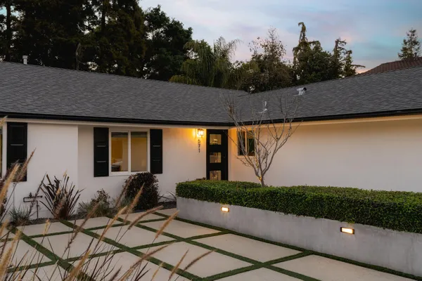 $1,930,000 | 571 Windsor Avenue, Goleta, CA 93117