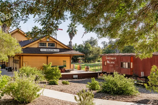 $1,930,000 | 571 Windsor Avenue, Goleta, CA 93117