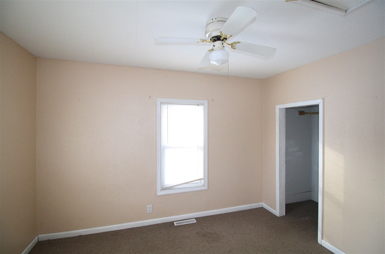 8901 North Wells Road St. Louis, MI 48880 - Photo 11 of 18 1855469-10.JPG