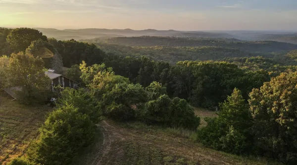 $561,488 | 9479 Highway 176, Walnut Shade, MO 65771