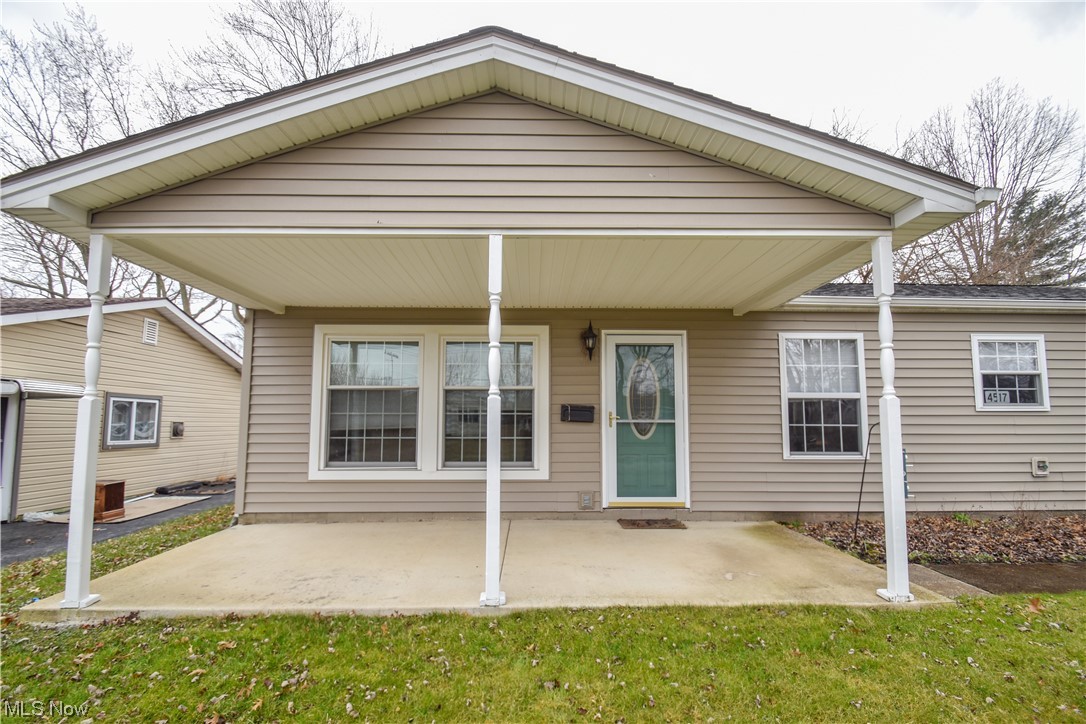 4517 Burkey Road Youngstown, OH 44515 - Photo 3 of 29 Gallery Image 3