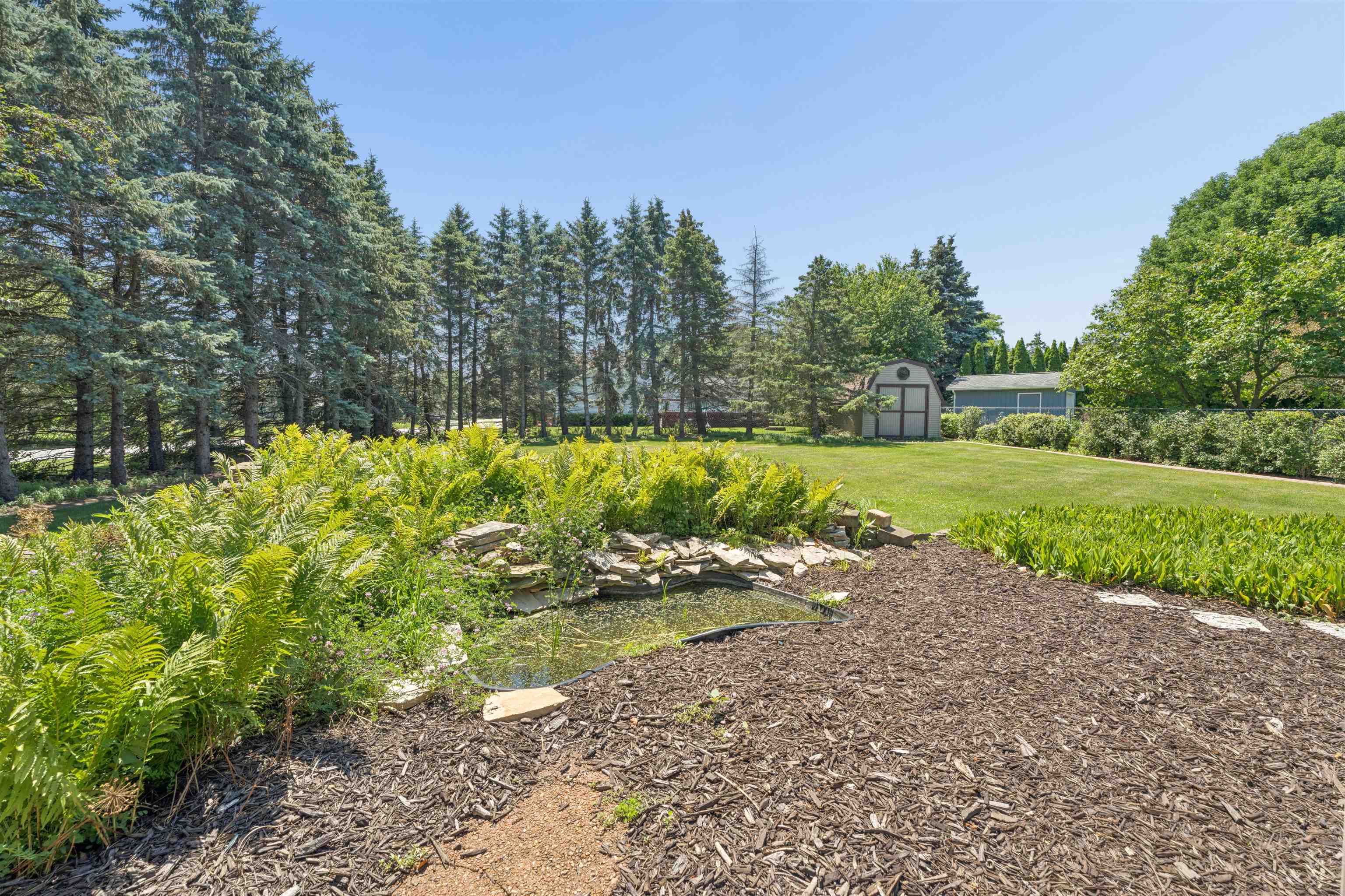 4085 Leonard Point Road Oshkosh, WI 54904 - Photo 39 of 42