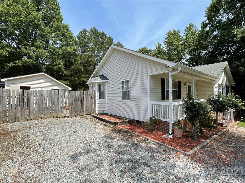 1925 John Moore Road Monroe, NC 28110 - Photo 3 of 22 Gallery Image 3