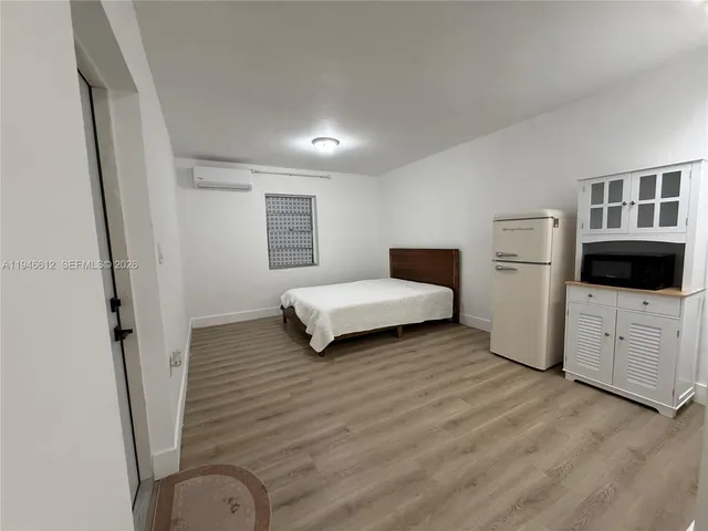 $1,400 | 541 East 38th Street, Unit E, Hialeah, FL 33013