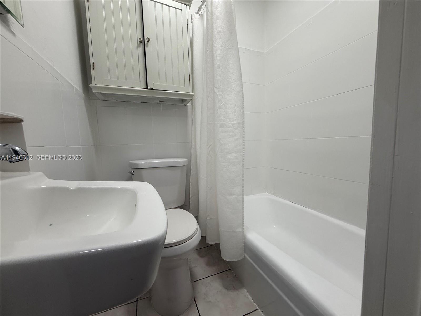 481 East 31st Street, Unit E Hialeah, FL 33013 - Photo 8 of 9