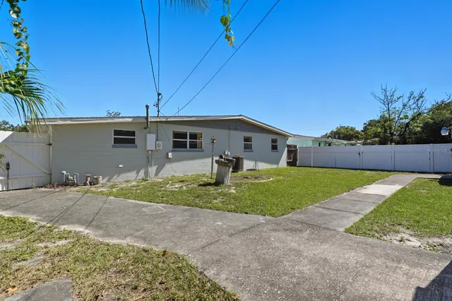 $199,900 | 814 Lewis Drive, Daytona Beach, FL 32117