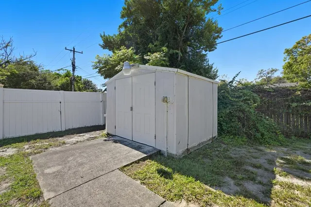 $199,900 | 814 Lewis Drive, Daytona Beach, FL 32117