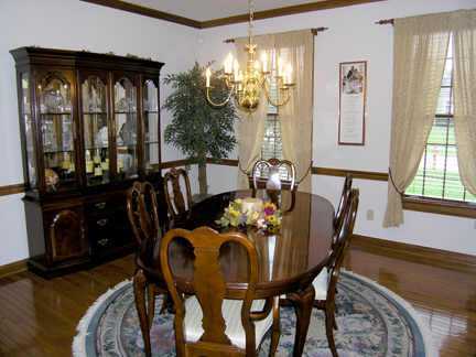 352 Beecher Road Columbus, OH 43230 - Photo 3 of 10