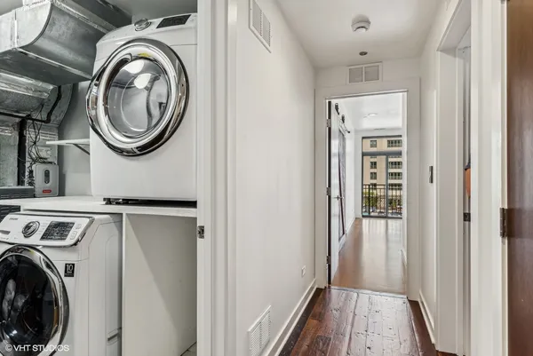 $9,750 | 33 West Huron Street, Unit 810, Chicago, IL 60654