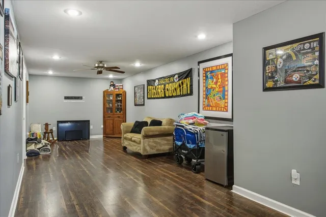 $500,000 | 191 Eisenhower Drive, Broadway, VA 22815