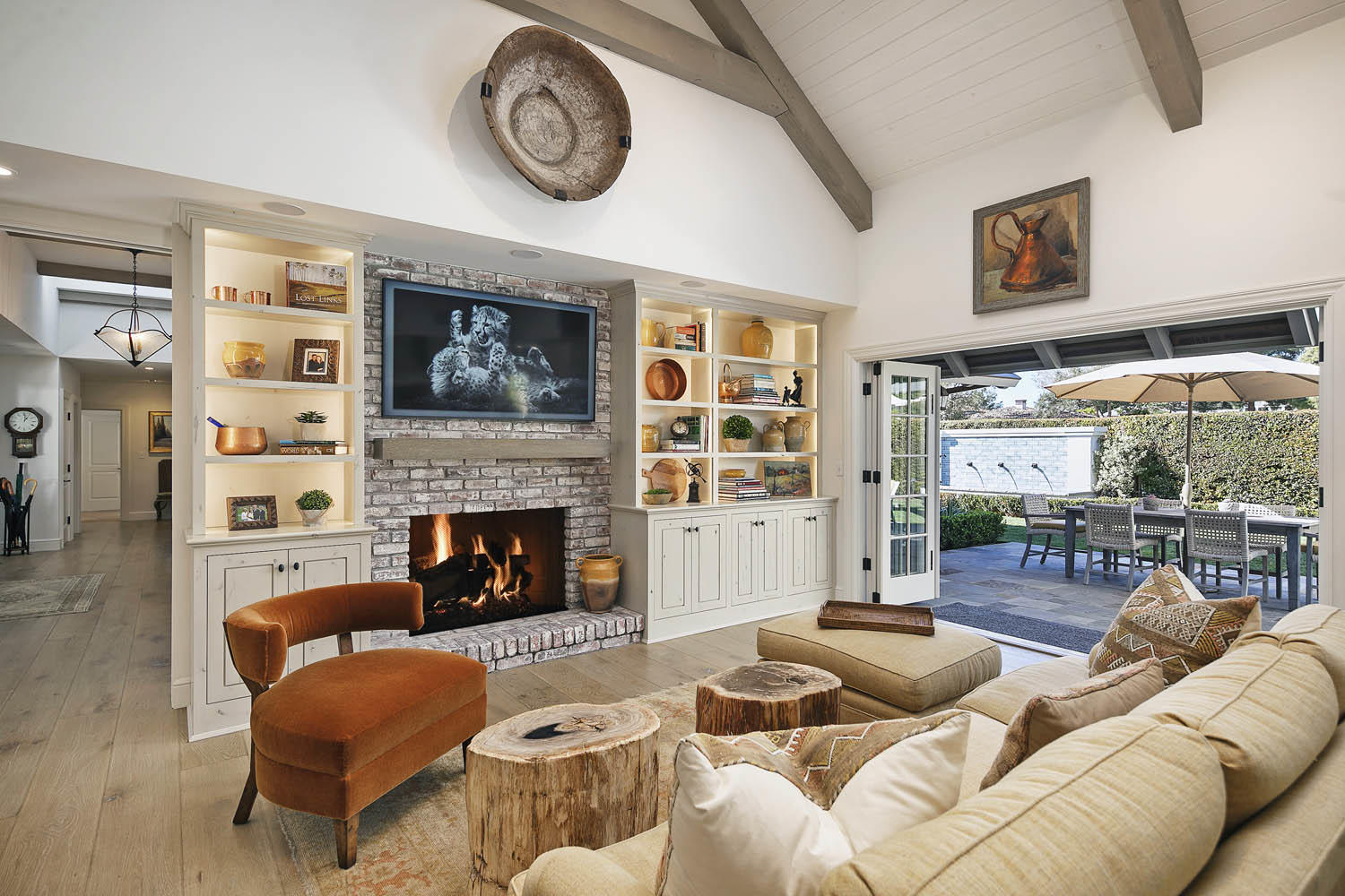 525 Las Fuentes Drive Montecito, CA 93108 - Photo 7 of 20 family room