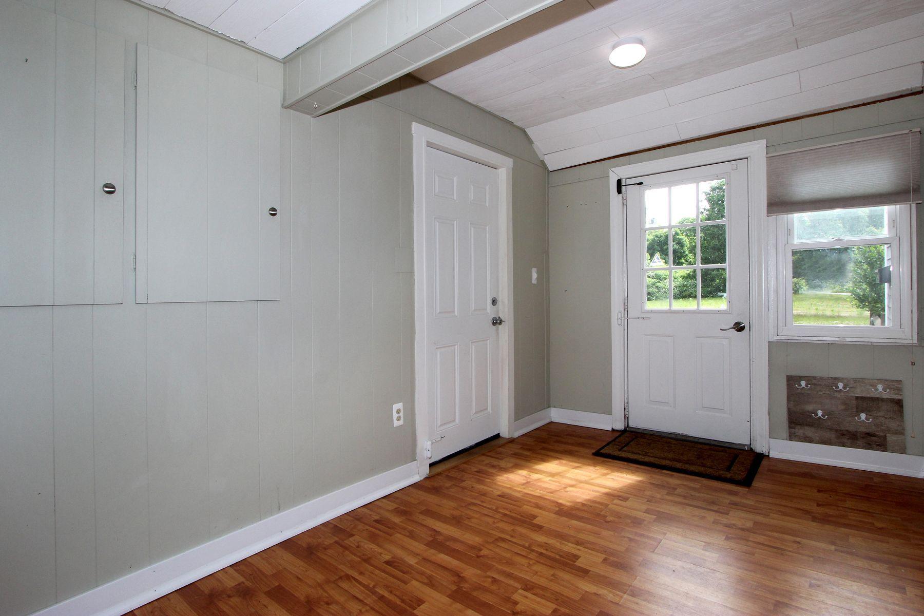 11 Old Bridge Road Buzzards Bay, MA 02532 - Photo 17 of 33 11oldbridgemudroom2